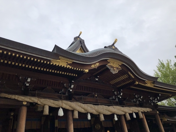寒川神社　拝殿